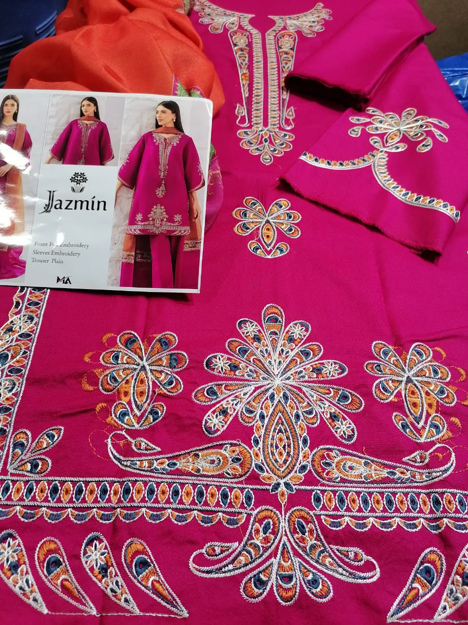 Jazmin DHANAK EMROIDERED 3PC (E142)