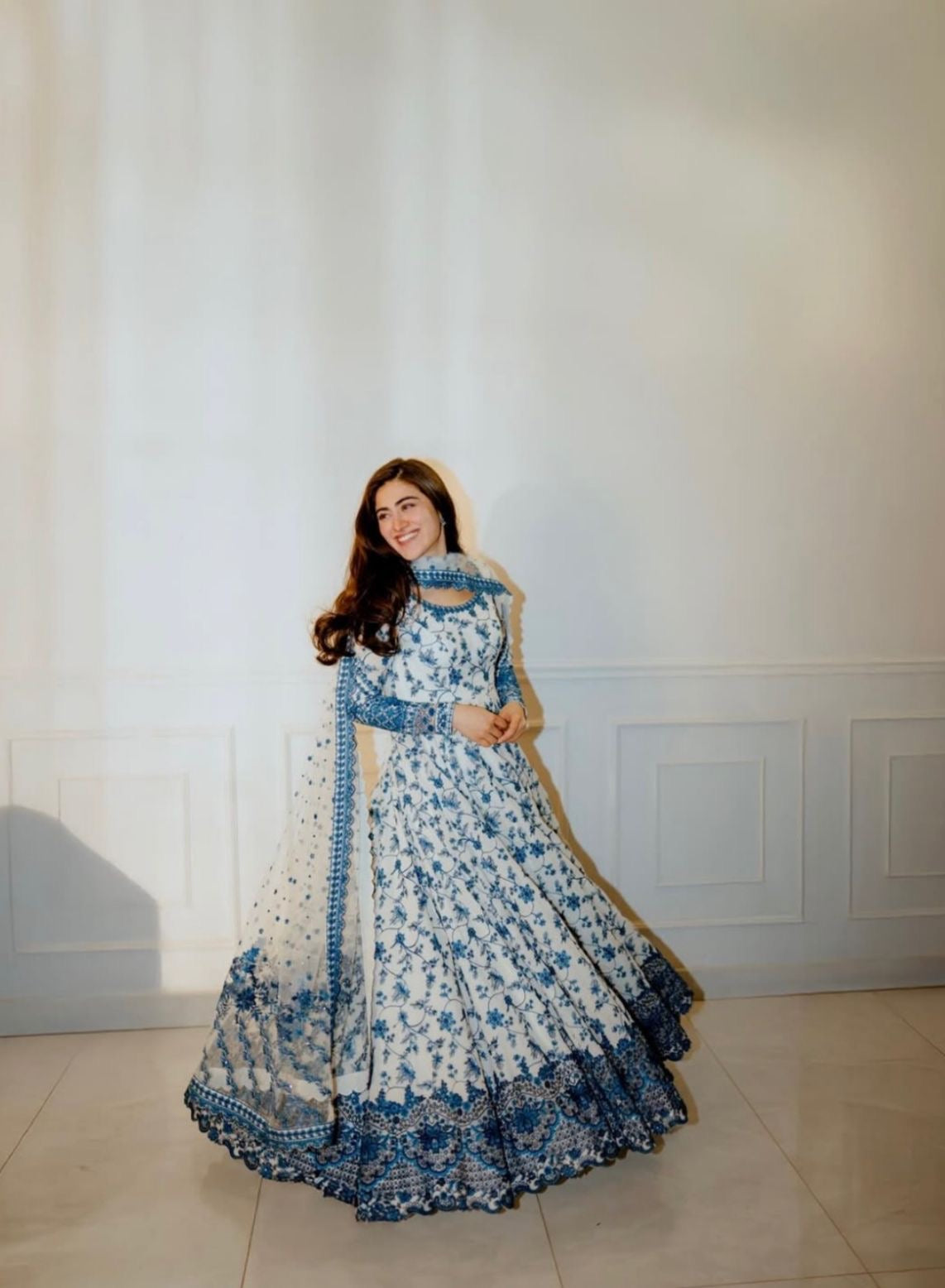 HANIA AMIR  UNSTITCH LAWN EMBROIDERED 3PC (E244)