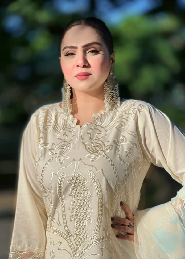 PRET  UNSTITCH LAWN EMBROIDERED 3PC (E333)