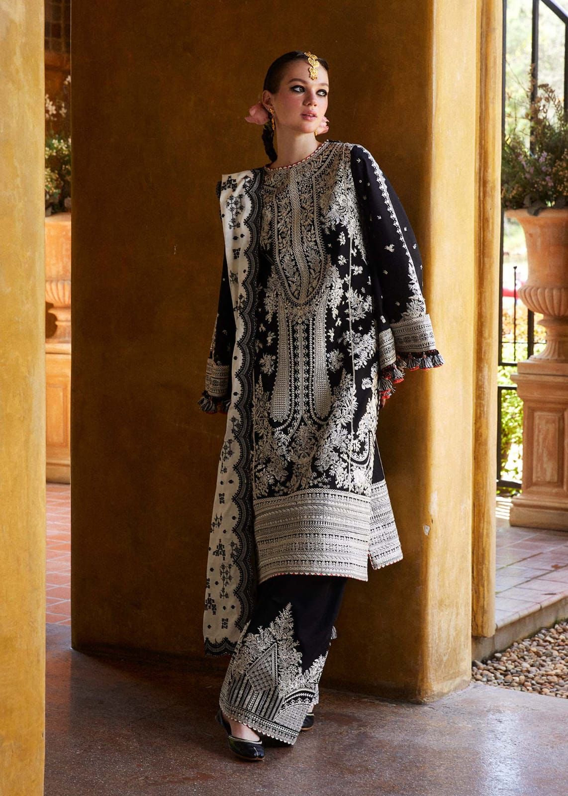 HUSSAIN REHAR UNSTITCH LAWN EMBROIDERED 3PC (E254)