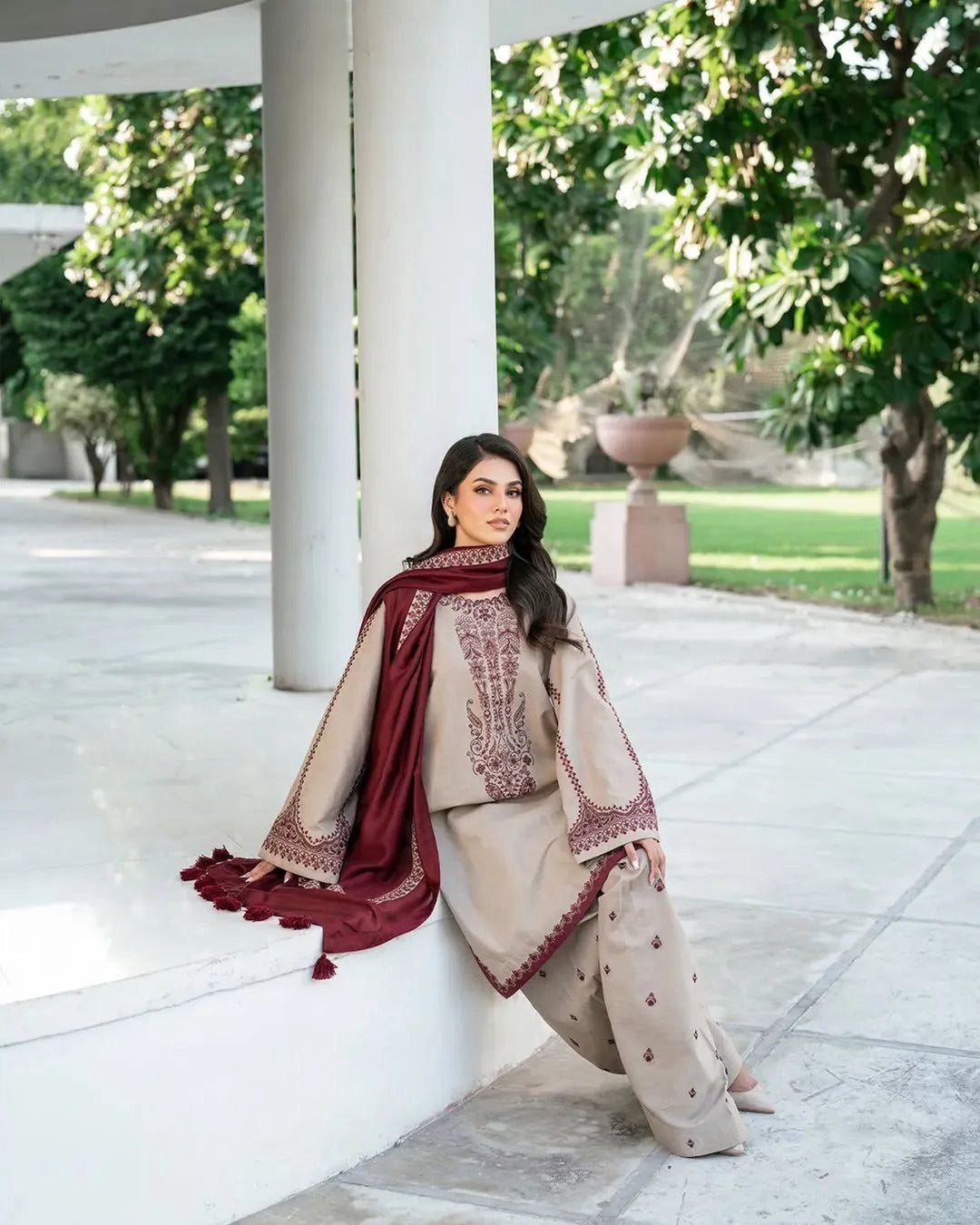 BAROQUE UNSTITCH LAWN EMBROIDERED 3PC (E207)