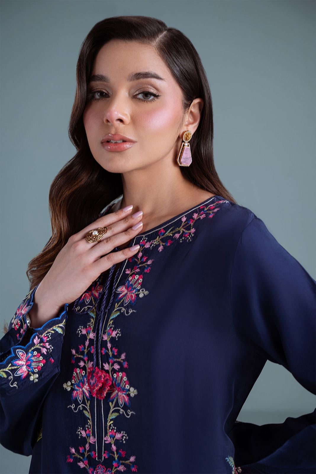 MARIA B UNSTITCH LAWN EMBROIDERED 3PC (E251)