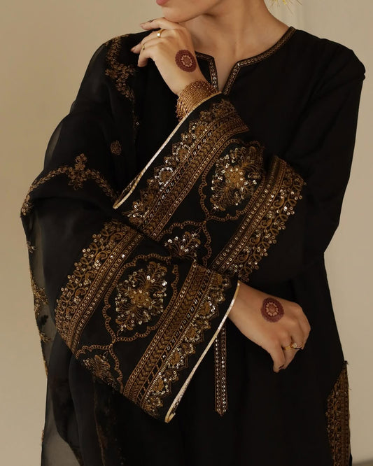 DYOT UNSTITCH LAWN EMBROIDERED 3PC (E211)