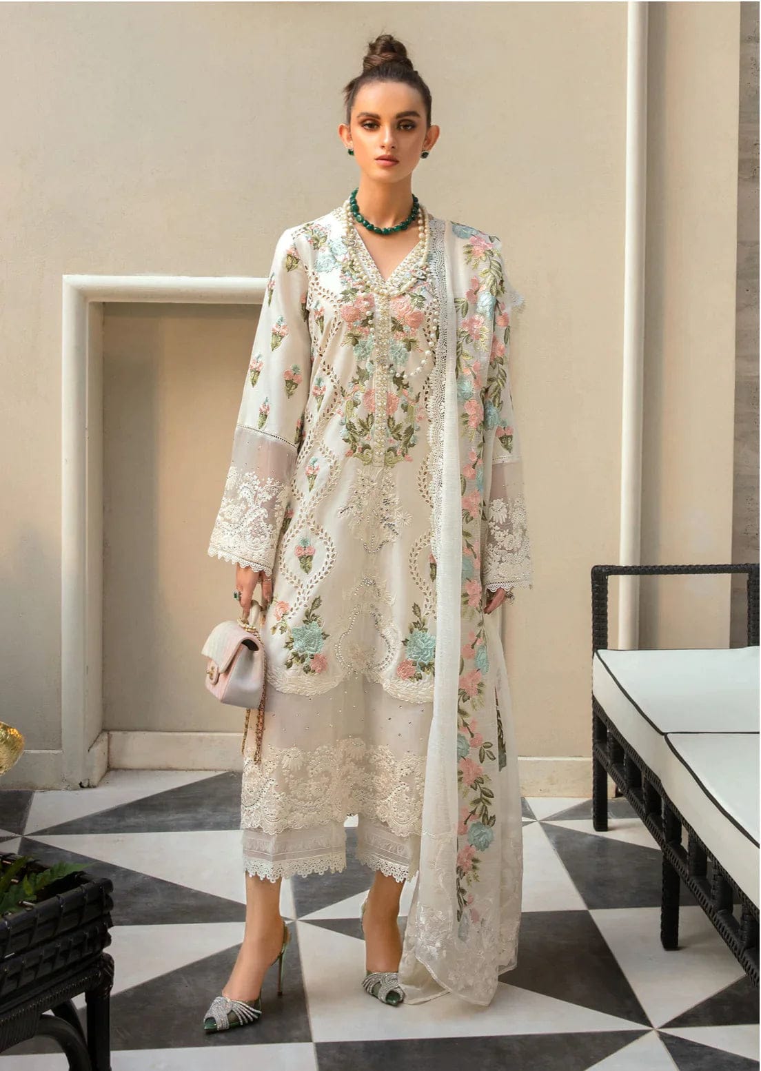 CRIMSON UNSTITCH LAWN EMBROIDERED 3PC (E264)