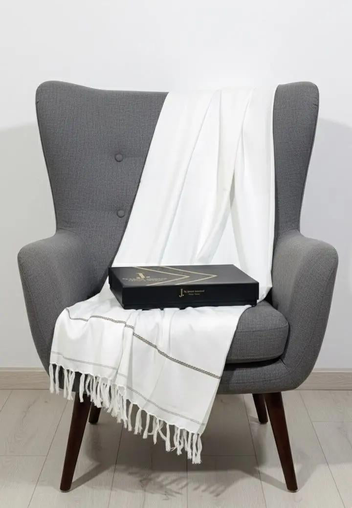 J. Men's Shawl  With Box White (111)